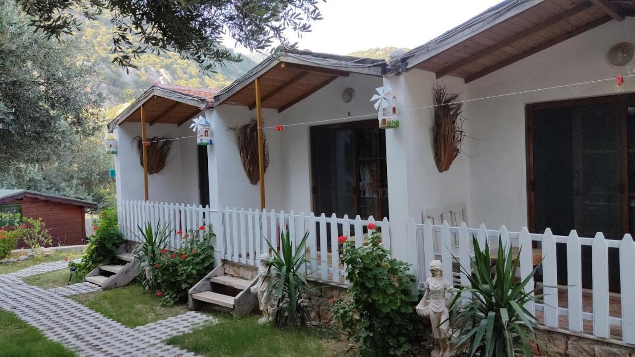 Ata Bungalow Panzió Kaş Kültér fotó